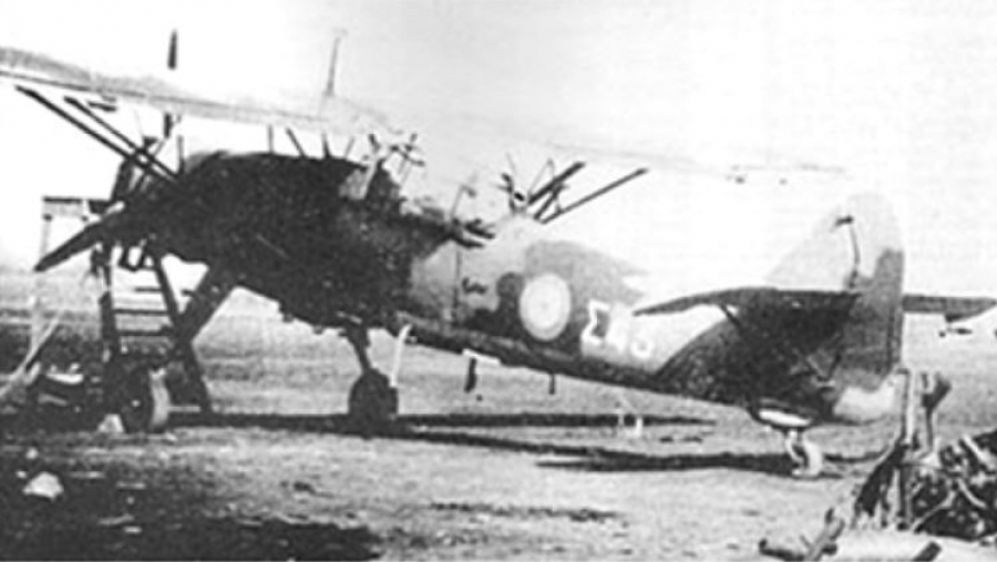 Τα υπολείμματα ενός αεροπλάνου στον Σμόλικα μας θυμίζουν τον ηρωισμό του 1940