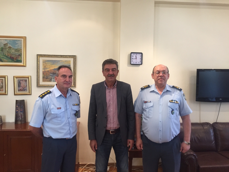 Επίσκεψη του Γεν.Περιφερειακού Αστυνομικού Διευθυντή στον Δήμαρχο Γρεβενών