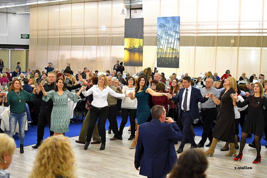 Ο ετήσιος χορός του Συλλόγου Γρεβενιωτών Θεσσαλονίκης (video)