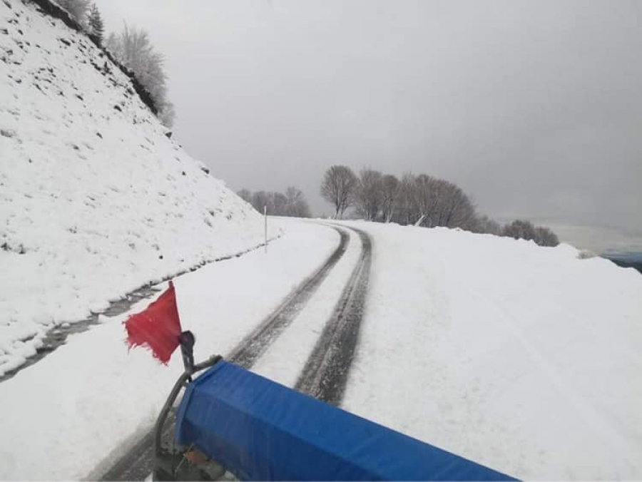 Τα πρώτα χιόνια στα Ορεινά Γρεβενά-Επί ποδός η Πολιτική Προστασία του Δήμου Γρεβενών σε Βασιλίτσα, Σαμαρίνα και Σμίξη