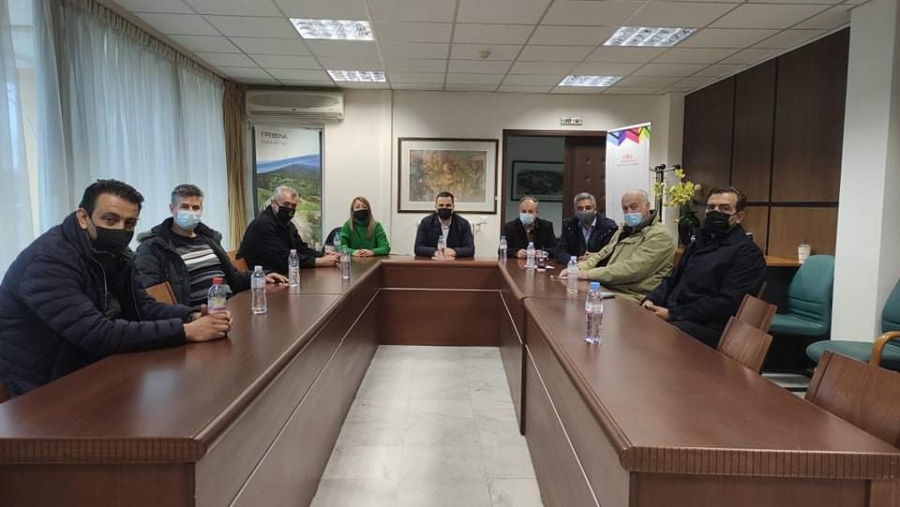 Επίσκεψη Αντιπεριφερειαρχών Ευφροσύνης Ντιό και Λάμπρου Χατζηζήση στους Προέδρους των επιμελητηρίων Κοζάνης και Γρεβενών