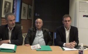 Ο εκπρόσωπος τύπου του ΠΑ.ΣΟ.Κ  Δ.Μάντζος και ο βουλευτής Άρτας, Χρ.Γκόκας, στην πολιτική εκδήλωση της Ν.Ε. Γρεβενών (VIDEO)