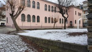 Δήμος Γρεβενών: Στις 09:30 θα ξεκινήσουν τα μαθήματα σε Πρωτοβάθμια και Δευτεροβάθμια Εκπαίδευση τη Δευτέρα 6 Φεβρουαρίου λόγω των χαμηλών θερμοκρασιών 