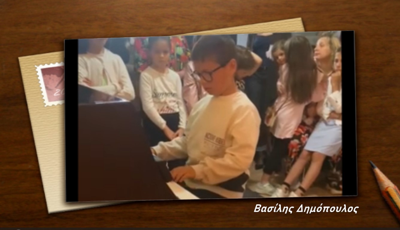 Γρεβενιώτης πιανίστας 8 ετών μαγεύει το κοινό.