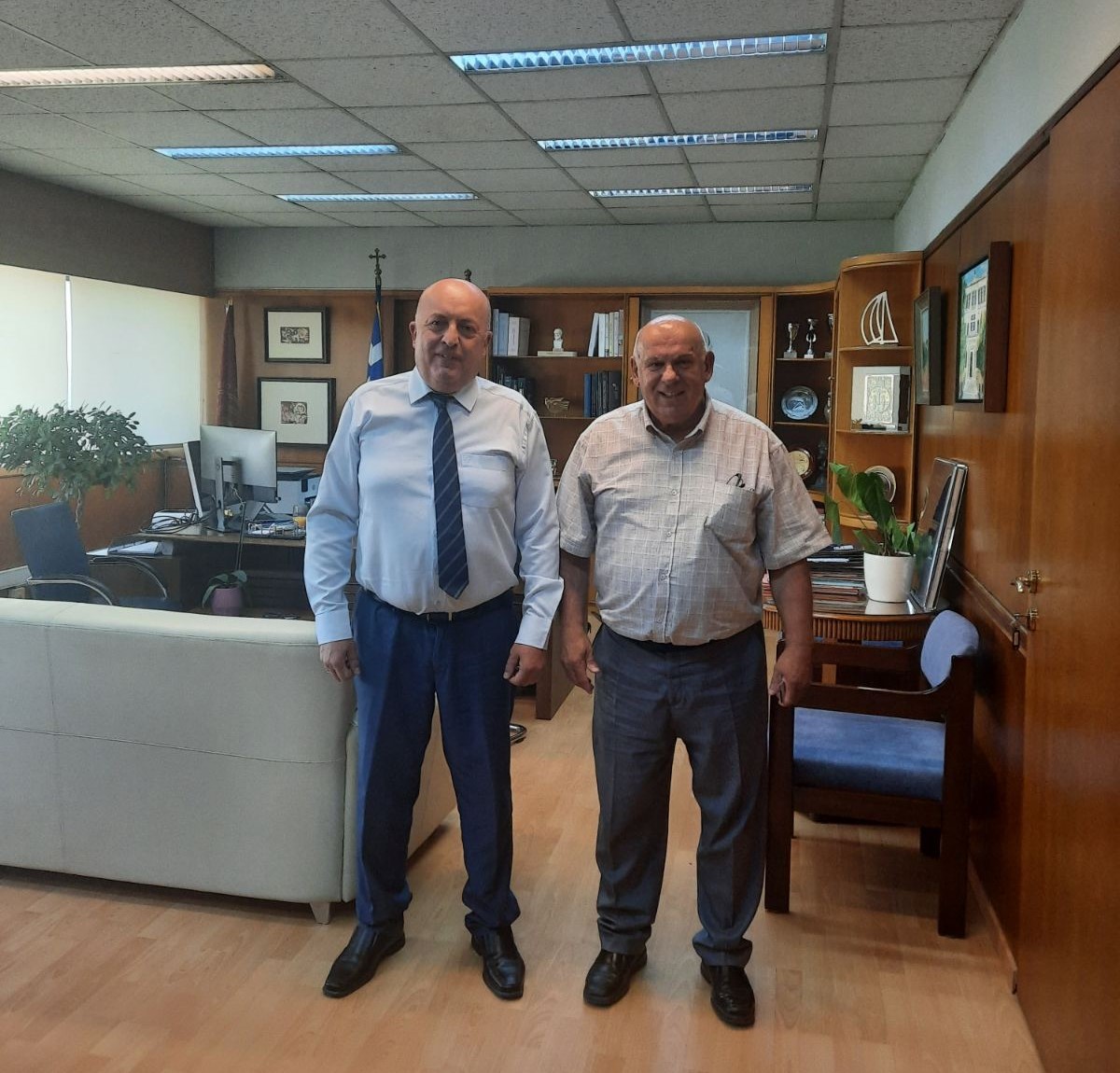 Συνάντηση Δημάρχου Γρεβενών με τον Πρύτανη του Αριστοτέλειου Πανεπιστημίου Θεσσαλονίκης, Καθηγητή κ. Χαράλαμπο Φείδα. <em><strong>-«Πράσινο φως» από τον κ. Πρύτανη για το Εθνικό Κέντρο Παλαιοντολογίας.</strong></em>