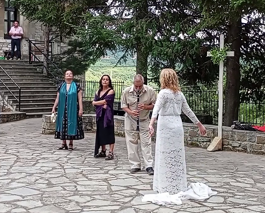 Μπαξίσια ή μαντηλώματα. Από την παράδοση στην εξέλιξη…