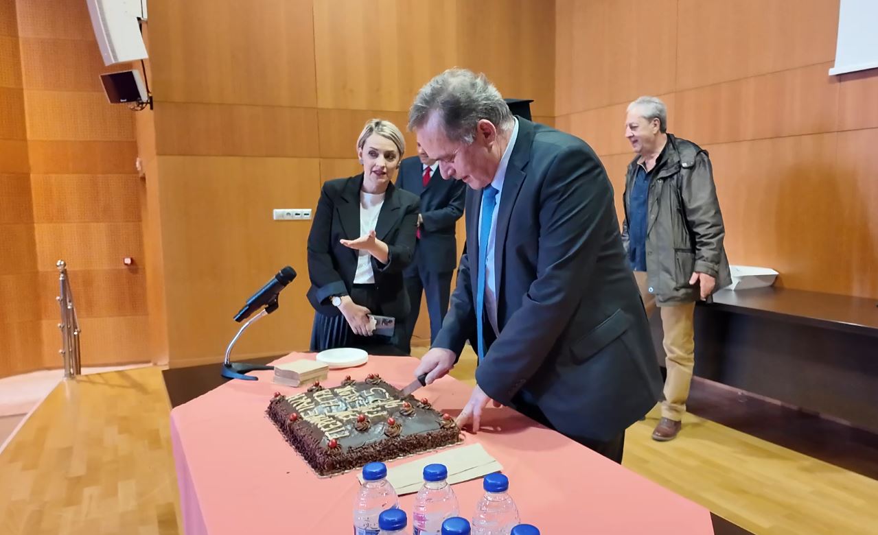Κοπή Πρωτοχρονιάτικης Βασιλόπιτας στην Π.Ε. Γρεβενών (video-φωτογραφίες)