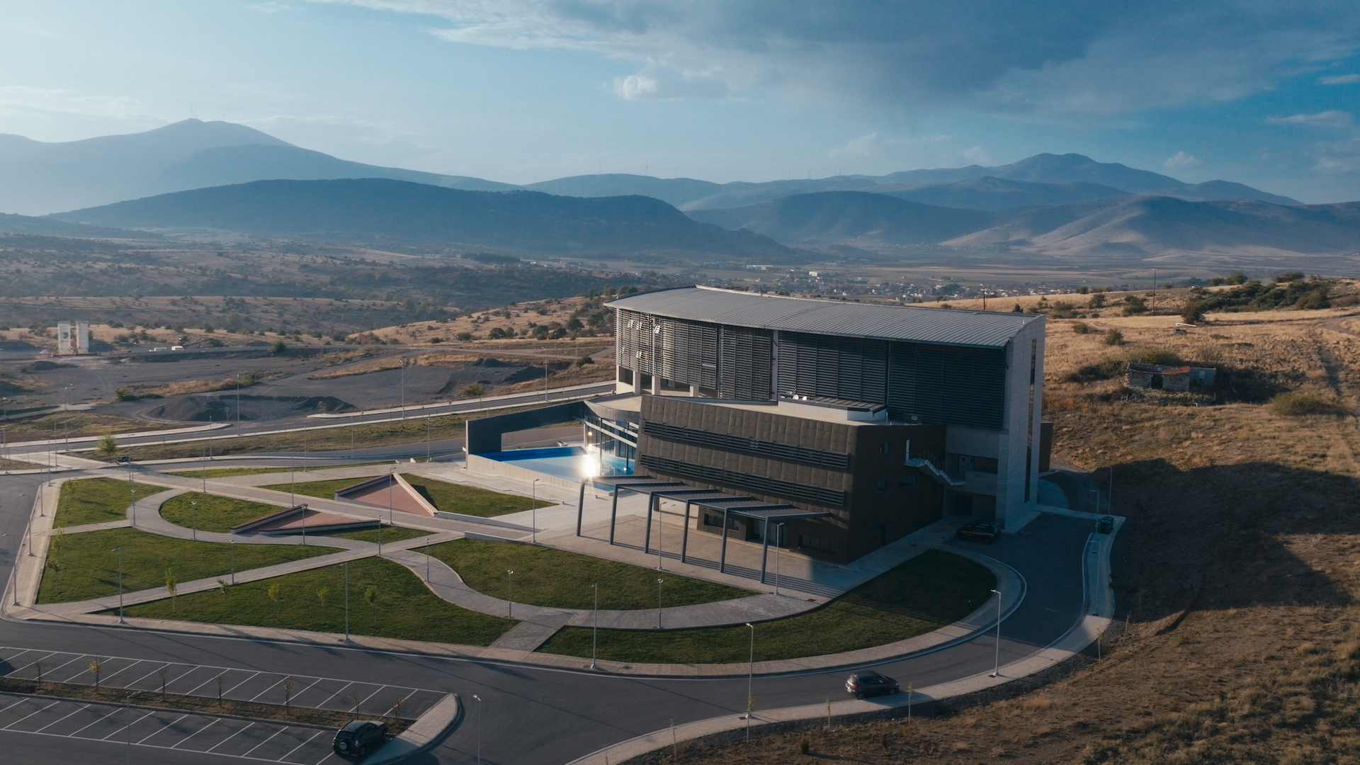 <strong>Πανεπιστήμιο Δυτικής Μακεδονίας: Τιμή στη μνήμη των θυμάτων της τραγωδίας των Τεμπών και συμπαράσταση στις οικογένειές τους</strong>