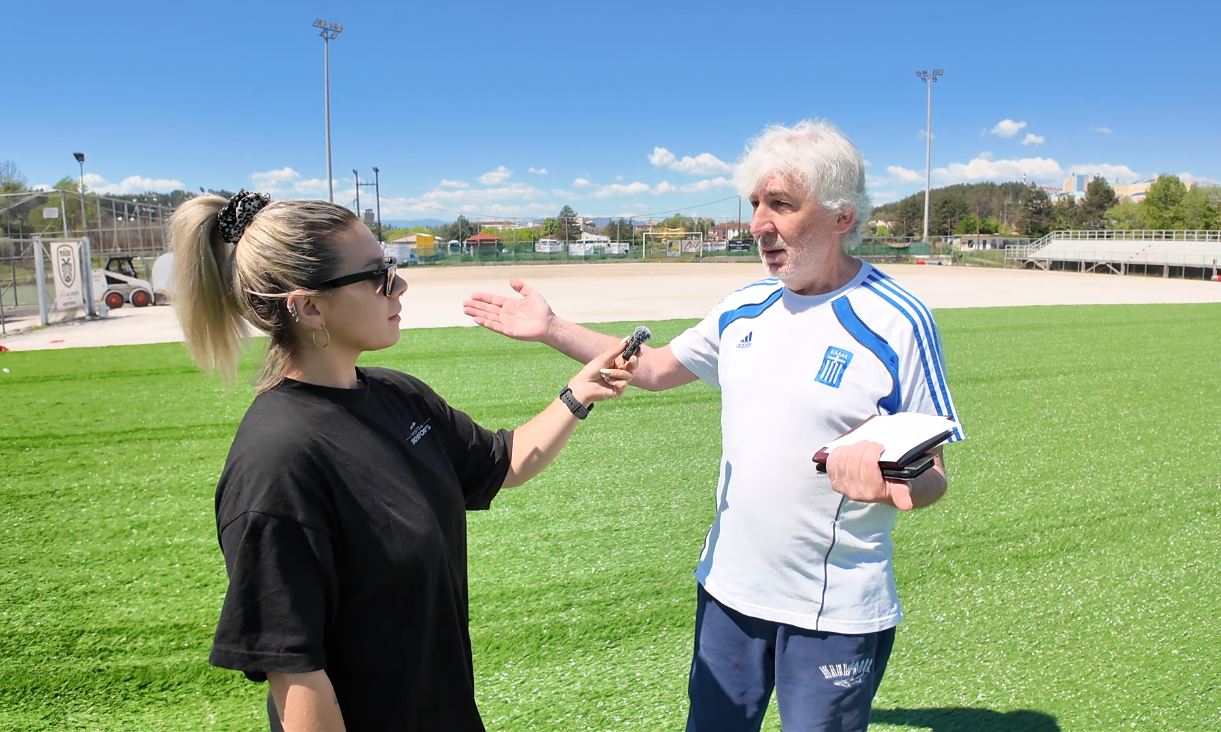 Ο Ηλίας Ζολώτας μιλάει για τη την αντικατάσταση του χλοοτάπητα και την ιστορία της ΕΠΣ Γρεβενών (Βίντεο)