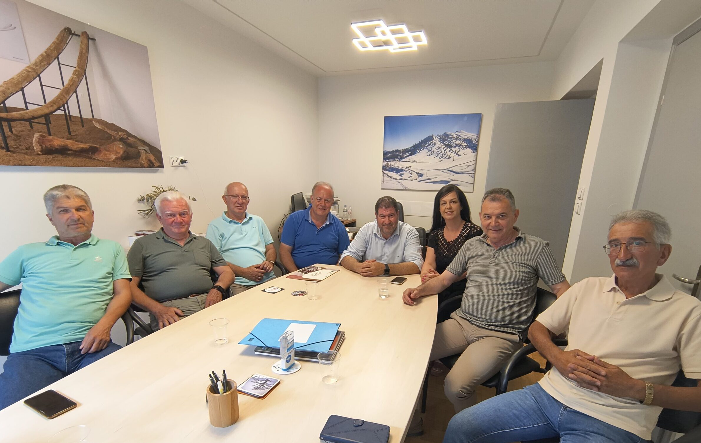 Εθιμοτυπική επίσκεψη Συλλόγου Γρεβενιωτών Κοζάνης “Ο ΑΙΜΙΛΙΑΝΟΣ” στον βουλευτή Γρεβενών.