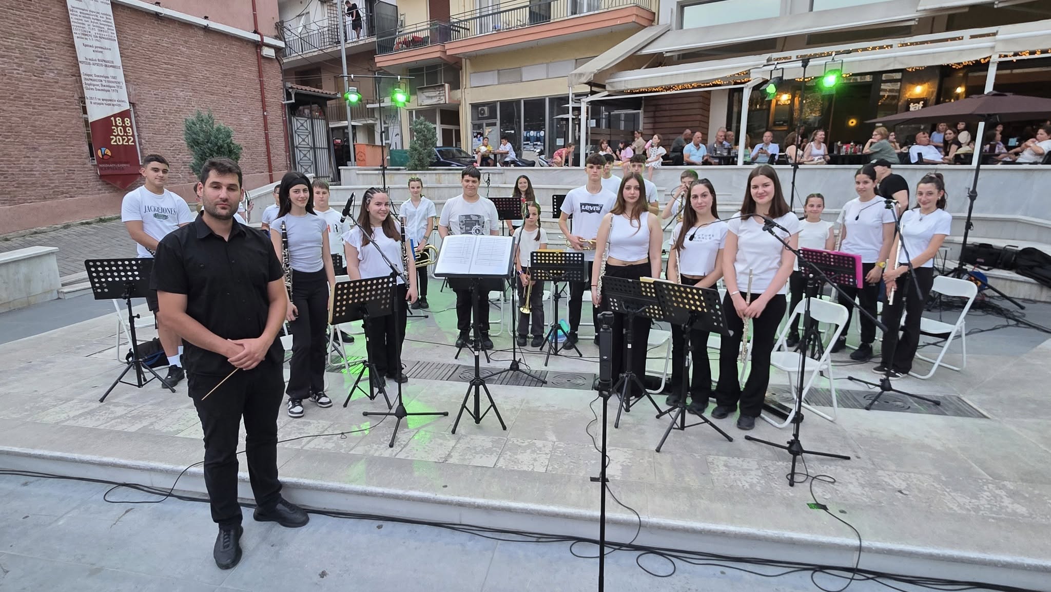 Η πλατεία έλαμψε με τις νότες του «Ορφέα» (Βίντεο-Φωτογραφίες)