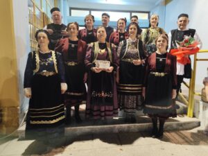 ΤΟ ΧΟΡΕΥΤΙΚΟ ΤΩΝ ΓΡΕΒΕΝΙΩΤΩΝ ΚΟΖΑΝΗΣ ΣΤΑ ΖΗΣΕΙΑ ΣΤΗΝ ΑΝΩ ΚΩΜΗ