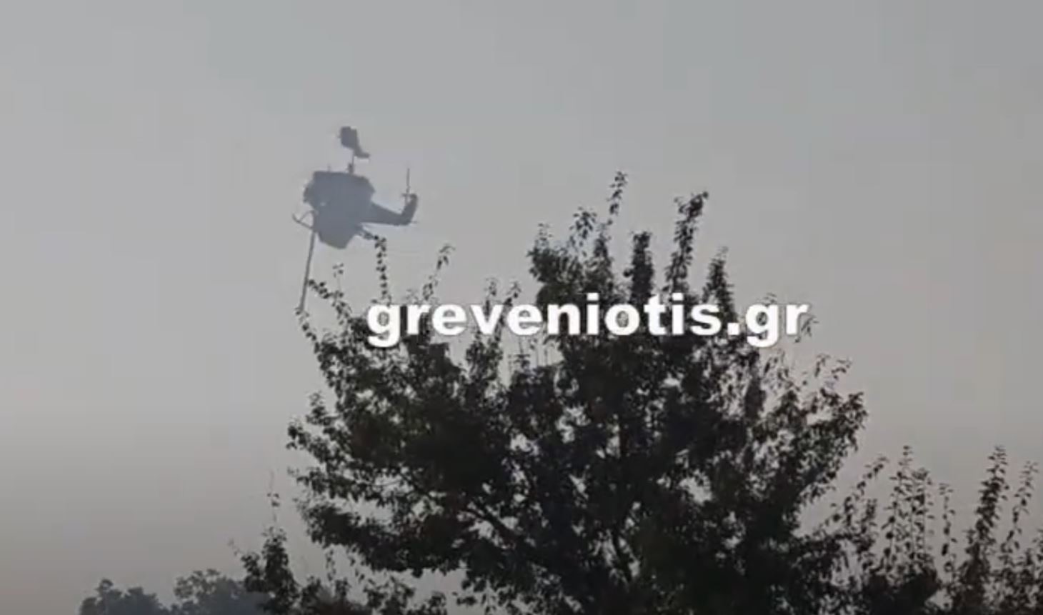Ώρα 19:00: Και με εναέρια μέσα συνεχίζεται η επιχείρηση κατάσβεσης της φωτιάς που ξέσπασε, το απόγευμα της Παρασκευής 29/8, στην Άνω Εκκλησία Γρεβενών (Βίντεο)