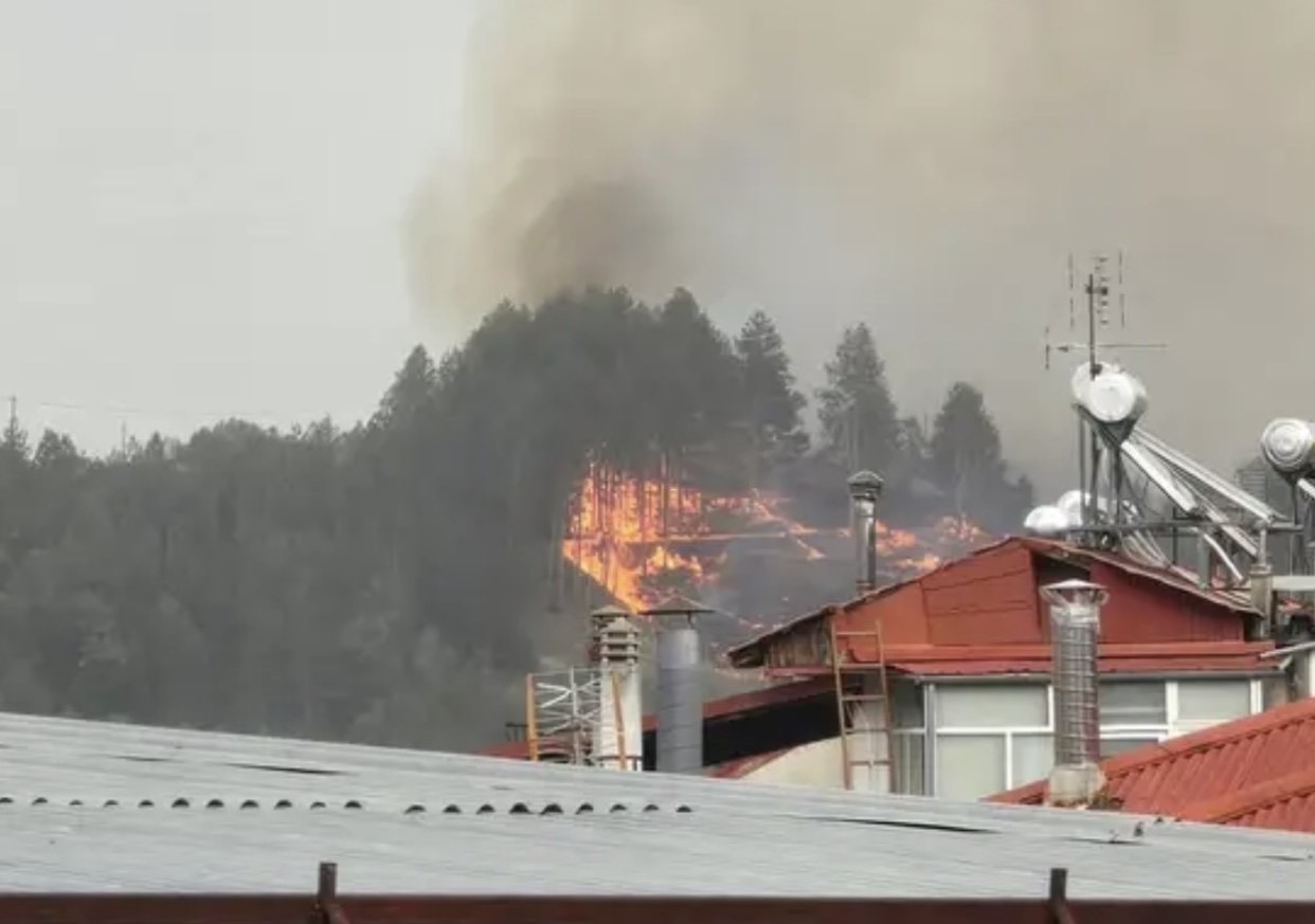 ΕΚΤΑΚΤΟ: Μεγάλη φωτιά σε εξέλιξη στα Γρεβενά
