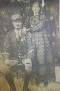 Η δημοπρασία στο καφενείο αδελφών Μπόγκια, του  υδρόμυλου  Γαζέπη στον Άγιο Γεώργο Γρεβενών