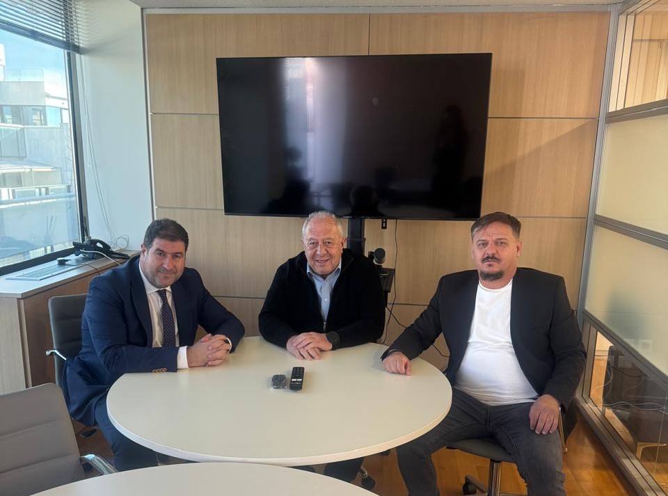 Επίσκεψη του Βουλευτή Γρεβενών με Δήμαρχο Δεσκάτης στον Διοικητή της ΕΥΔΑΜ