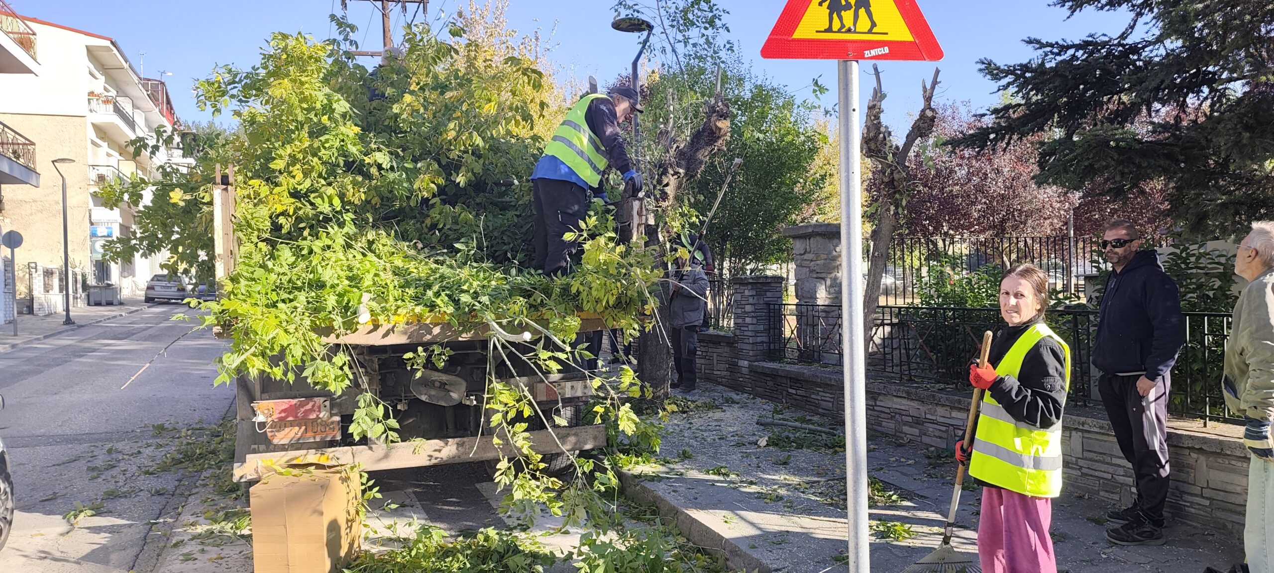 Δήμος Γρεβενών: Εργασίες κλάδευσης στις οδούς πέριξ της Πλατείας Ελευθερίας (Λαχαναγορά) την Τρίτη 2/12.