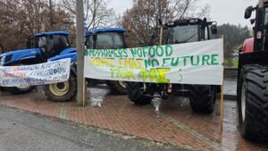 ΣΥΛΛΟΓΟΣ ΙΔΙΩΤΙΚΩΝ ΥΠΑΛΛΗΛΩΝ Ν. ΓΡΕΒΕΝΩΝ: στο πλάι των βιοπαλαιστών αγροτών, κτηνοτρόφων και μελισσοκόμων