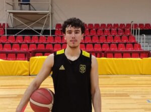 ΣΤΟΝ ΠΡΩΤΕΑ ΓΡΕΒΕΝΩΝ Ο ΓΙΩΡΓΟΣ ΣΑΡΡΗΣ