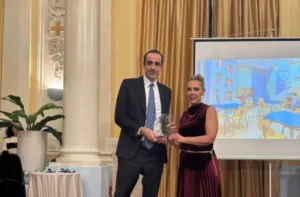 Ο σύλλογος για παιδιά με καρκίνο «Η Πίστη» τίμησε τον Γρηγόρη Δημητριάδη για τη συνεισφορά του (photos)