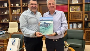 Μετά τις μαντινάδες στη γιορτή της ΕΠΣΗ, ο Κουπτσίδης συναντήθηκε με τον Περιφερειάρχη Κρήτης