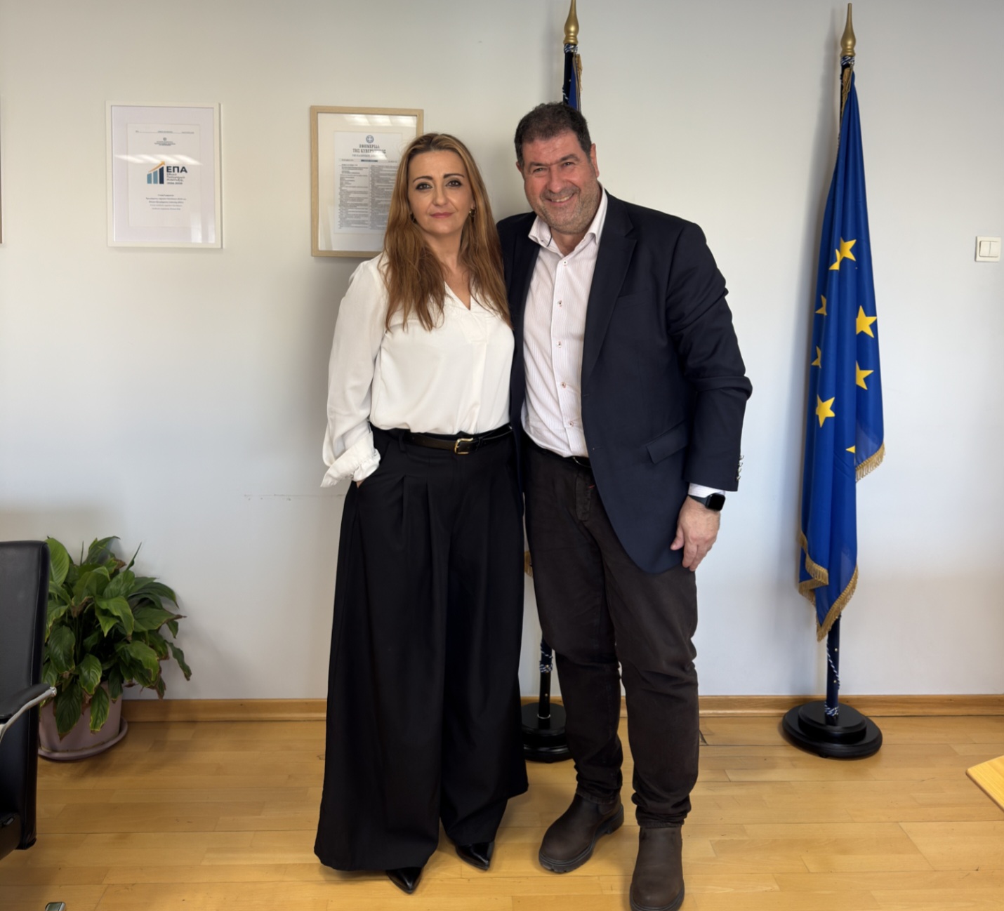 Συνάντηση του Βουλευτή Γρεβενών Αθανάσιου Σταυρόπουλου με τη Γενική Γραμματέα του Υπουργείου Εθνικής Οικονομίας και Οικονομικών, Αικατερίνη Οικονόμου