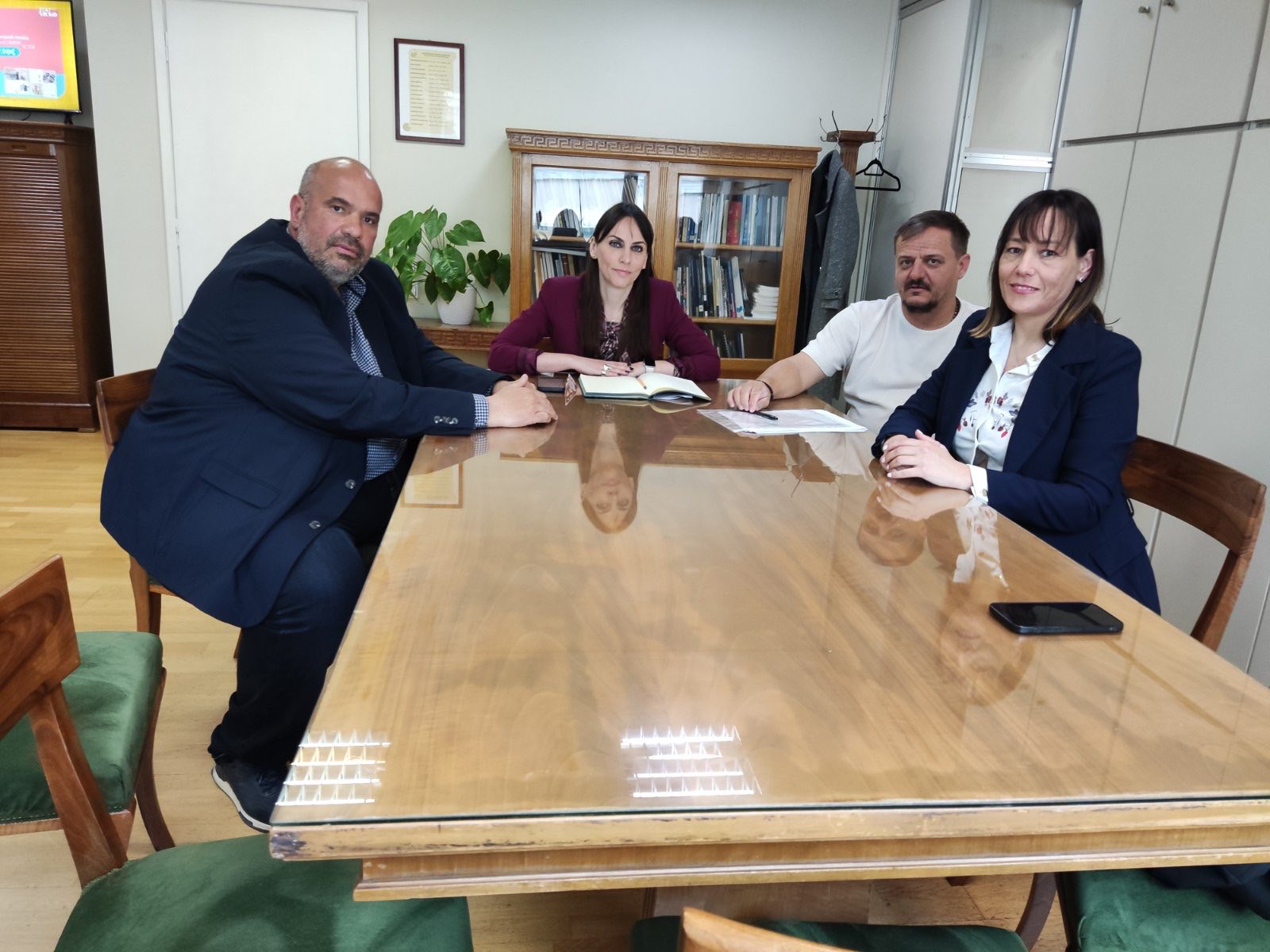 Συνάντηση του πρώην βουλευτή Γρεβενών Γιάννη  Γιάτσιου με την υφυπουργό Εσωτερικών κ. Παρασκευή Χαραλαμπογιάννη