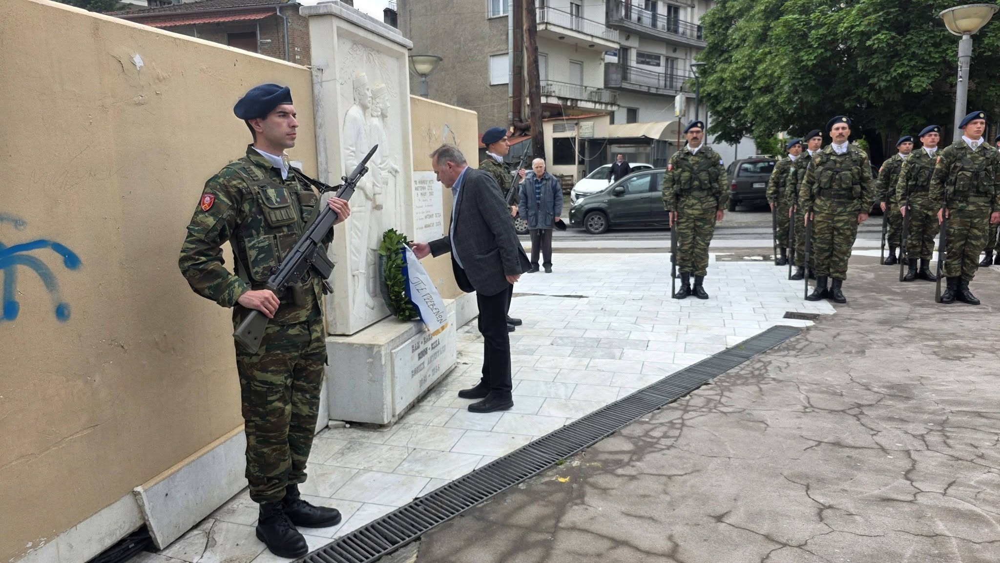 Κατάθεση στεφάνων στα Γρεβενά για τη λήξη του Β’ Παγκοσμίου Πολέμου