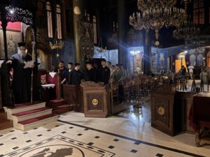 Ιερά Παράκληση υπέρ φωτισμού των μαθητών που συμμετέχουν στις Πανελλαδικές Εξετάσεις