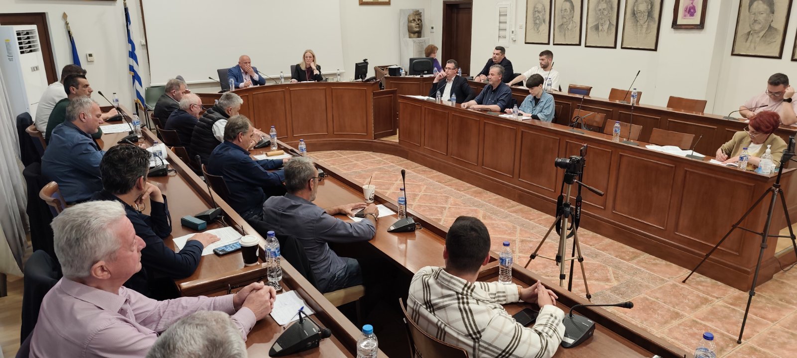 Το θέμα της εντοπιότητας στις προσλήψεις, έφερε προς συζήτηση στο Δημοτικό Συμβούλιο Γρεβενών ο Δημοσθένης Κουπτσίδης.