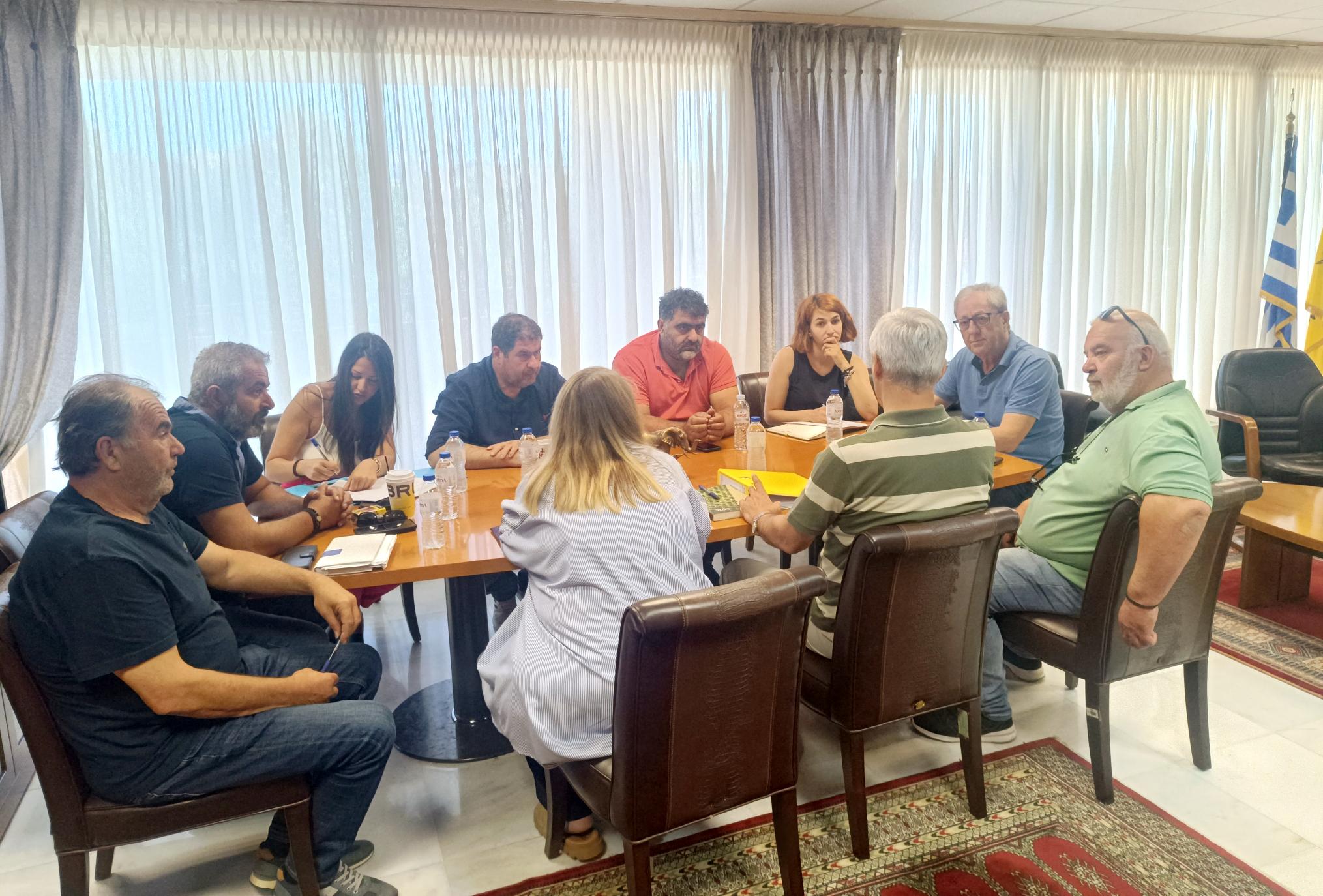 Σύσκεψη για τον συντονισμό των ενεργειών καταπολέμησης της ακρίδας στην Περιφερειακή Ενότητα Γρεβενών.