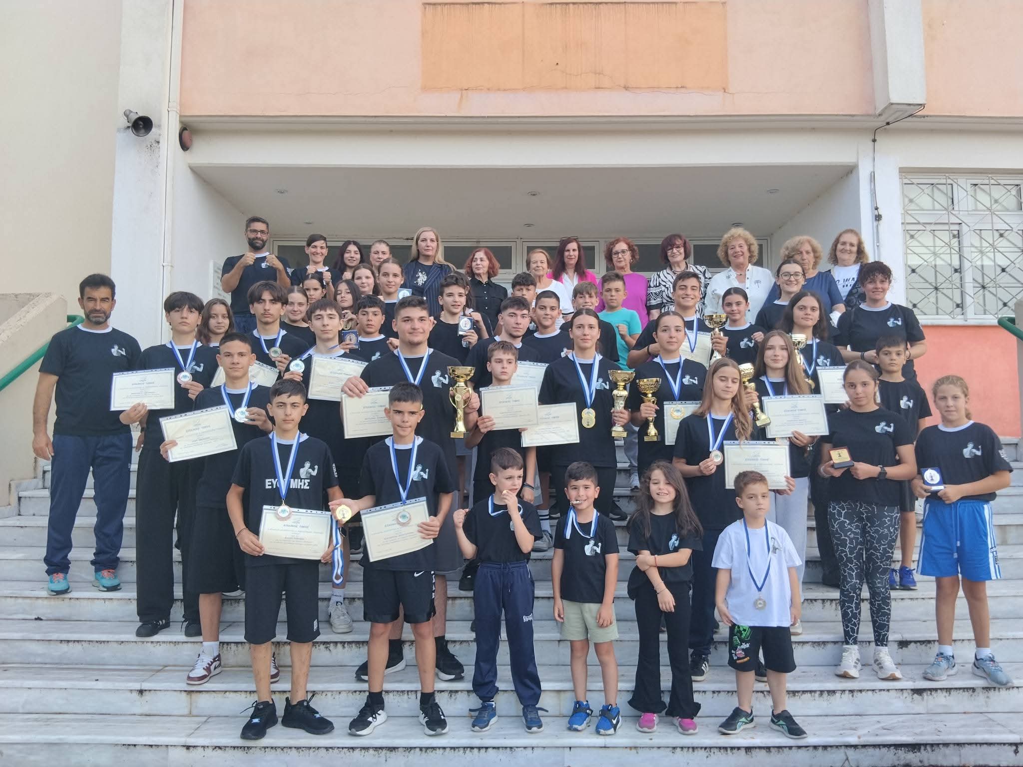 Η ¨ΕΛΠΙΔΑ¨ ΔΙΠΛΑ ΣΤΟΝ ΑΘΛΗΤΙΚΟ ΣΥΛΛΟΓΟ ΕΛΙΜΕΙΩΤΕΣ