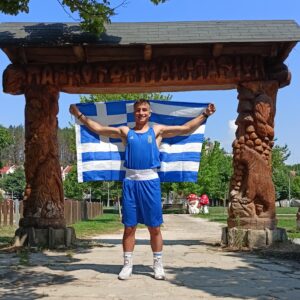 Για μία ακόμη φορά ο Γρεβενιώτης Πρωταθλητής Πυγμαχίας Τσεπίδης Αχιλλέας ετοιμάζεται να φορέσει τα Γαλανόλευκα γάντια!