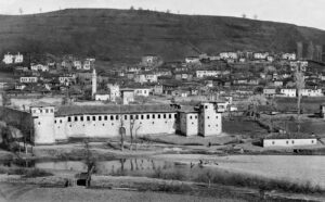 Σπαράγματα σε διαδικασία αποκαθήλωσης…