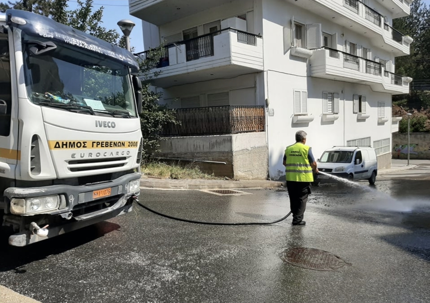 ΔΗΜΟΣ ΓΡΕΒΕΝΩΝ: Ανακοίνωση για το πλύσιμο των κεντρικών οδικών αρτηριών της πόλης.