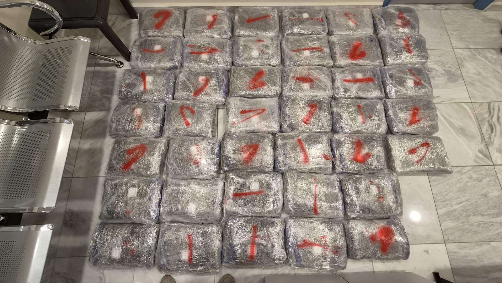 Συνελήφθη 24χρονος, για διακίνηση μεγάλης ποσότητας ακατέργαστης κάνναβης, σε περιοχή των Γρεβενών