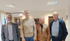 “Επίσκεψη αντιπροσωπείας του Πολιτιστικού Συλλόγου και της Κοινότητας Αμυγδαλιών σε Αντιπεριφερειάρχη και Δήμαρχο Γρεβενών”